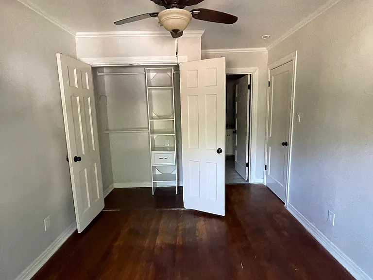 4300 Valentine St — Photo 8