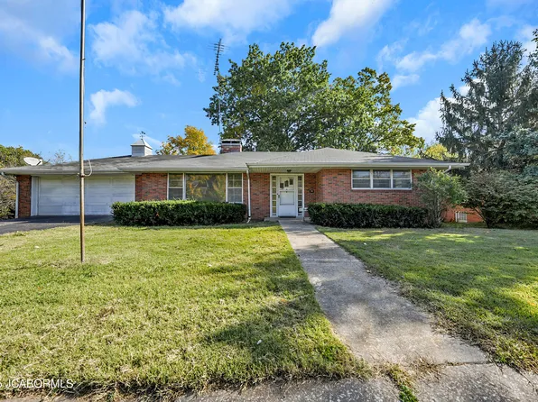 1102 Vine St, Fulton, MO 65251