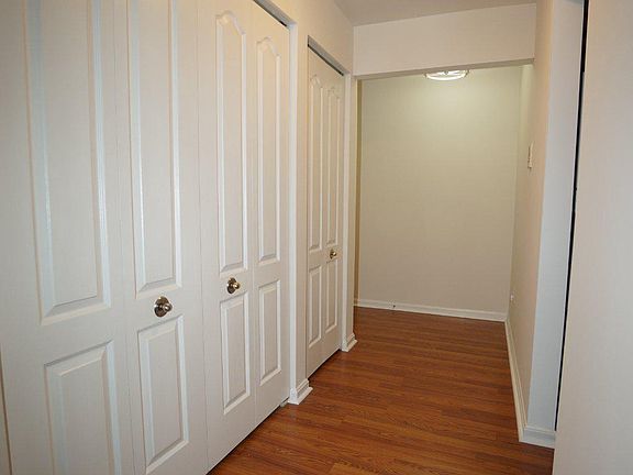 2nd image of 8360 Montgomery Run Rd Unit K