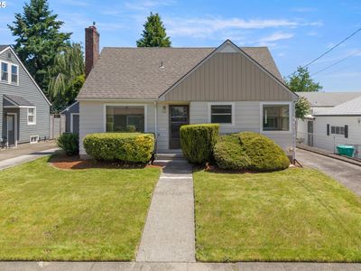 136 SE 85th Ave, Portland, OR, 97216