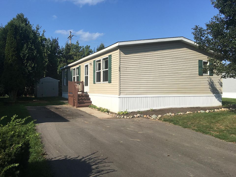 1st image of 190 Lakeshore Cir