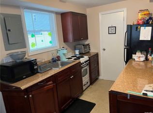 63 Radcliffe Rd #2, Island Park, NY 11558