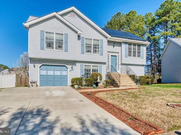 21535 Warwick Ct, Lexington Park, MD 20653