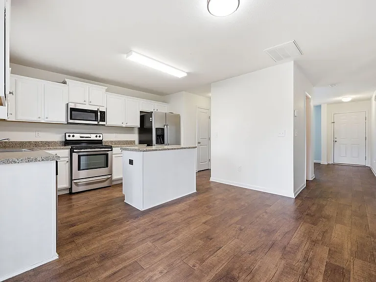 448 Botanical — Photo 24