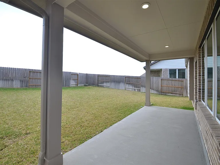 5631 Pearl Vista Dr — Photo 43