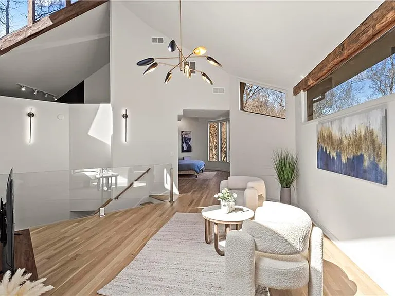 120 Laurel Dr NE — Photo 25