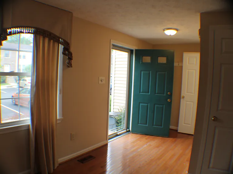 8008 Tyson Oaks Cir — Photo 4