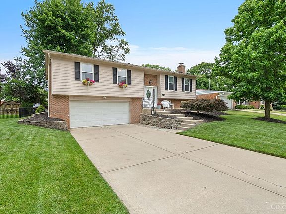 2nd image of 1613 Clemson Cir