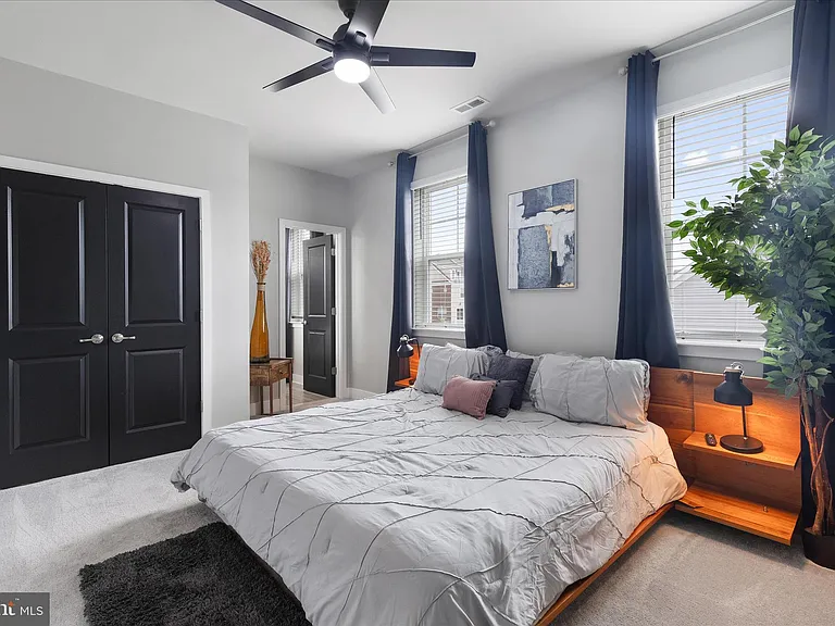 5680 Lewis Carroll Dr — Photo 32