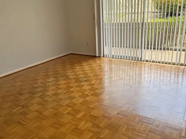 432 Edgehill Ln, Oceanside, CA
