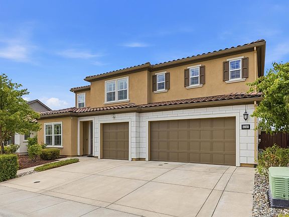 3rd image of 4340 Hummingbird Cir