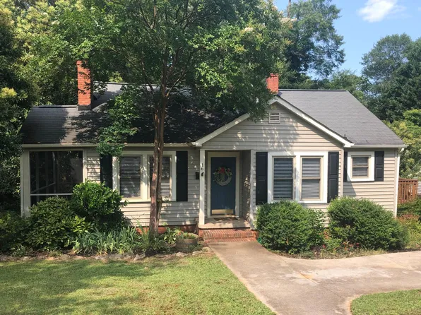 16 Hawthorne Ln, Greenville, SC 29605