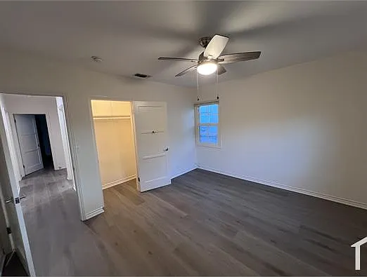 10650 Camarillo St — Photo 15