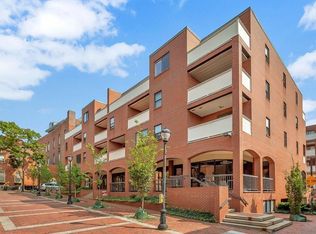 20 Central St APT 403, Salem, MA 01970