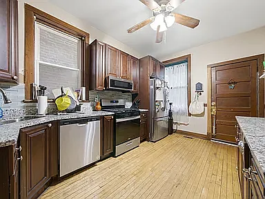 3 bed, 1550 sqft, $3,150 — Photo 4