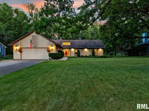 2924 W Winterberry Ln, Peoria, IL 61604
