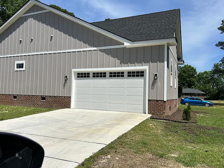 100 Nora Ln — Photo 3