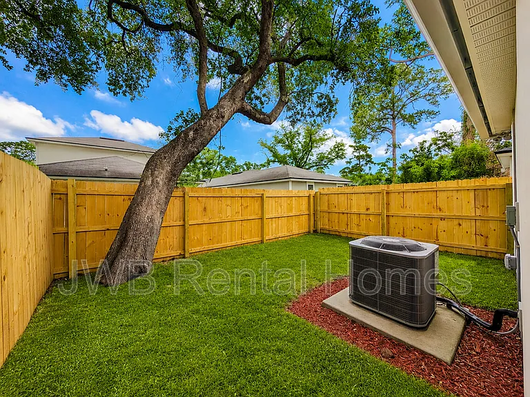 8617 Dandy Ave — Photo 15