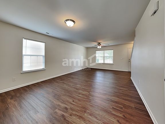3rd image of 3614 Blue Spruce Ct