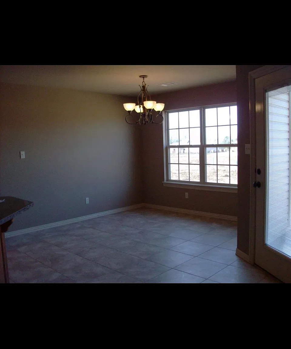 3 bed, 1706 sqft, $1,800 — Photo 4