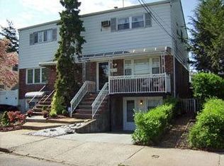 24442 88th Ave, Bellerose, NY 11426