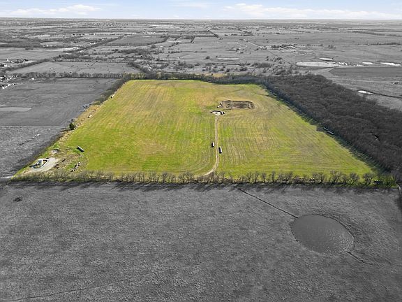 4th image of Donald Rd