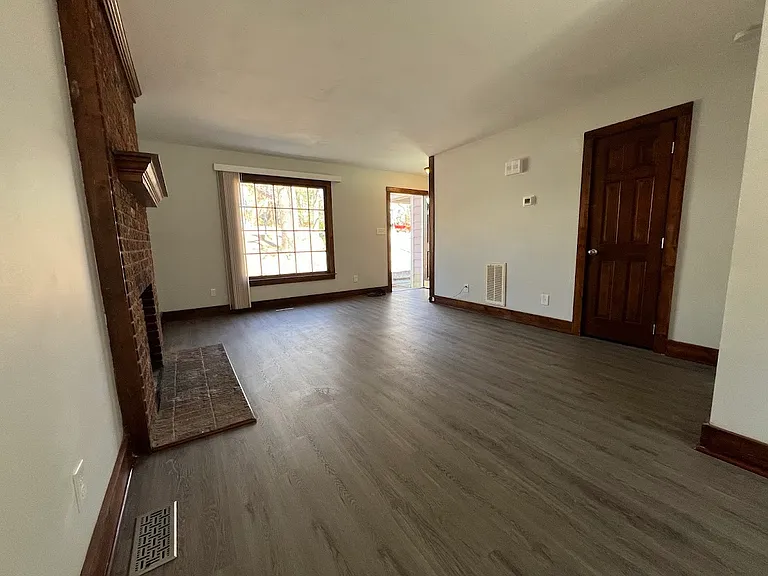 4905 Coral Ridge Ct #B — Photo 4