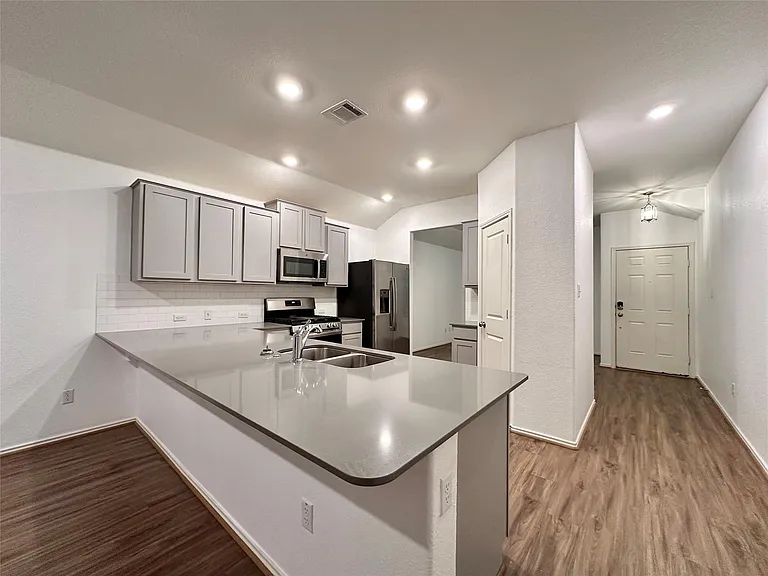 6508 Cetone Ter — Photo 12
