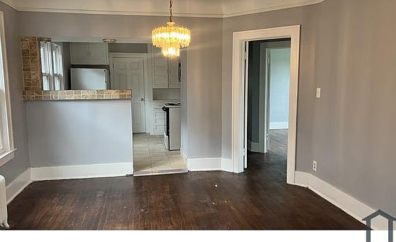 3rd image of 3339 Sturtevant St