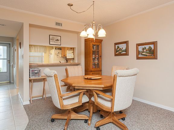 4th image of 520 S Brevard Ave APT 215