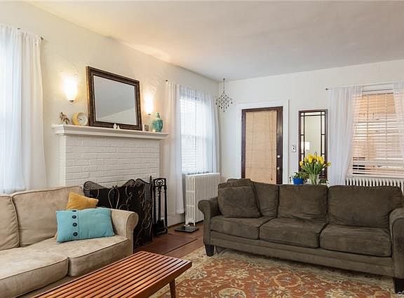 4th image of 7411 Wentworth Ave