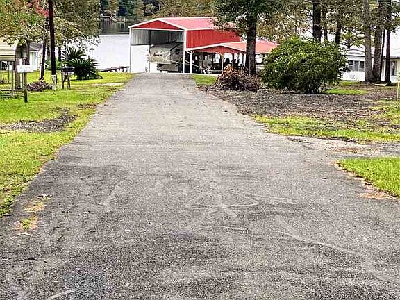5th image of 170 Indian Creek Trl