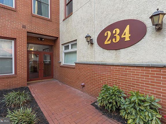 2nd image of 234-38 N 3rd St Unit 301
