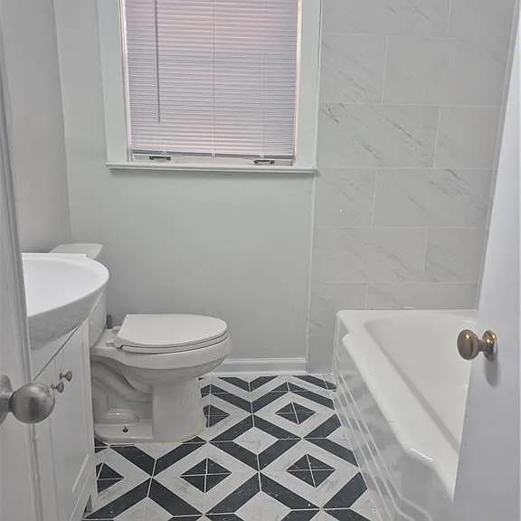 547 Westmeath Dr SW — Photo 22