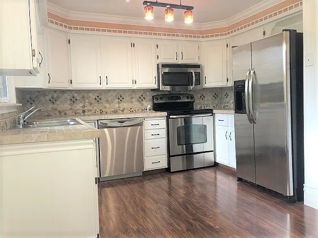 Building Photo - 663 Essex St #1