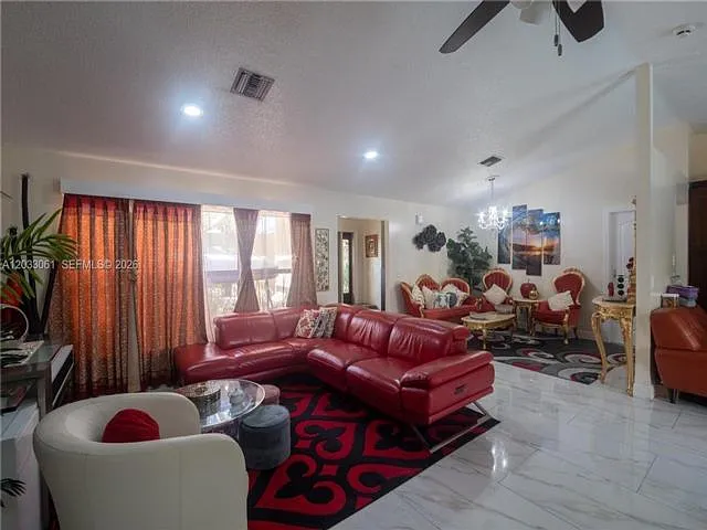 8521 NW 53rd St — Photo 12