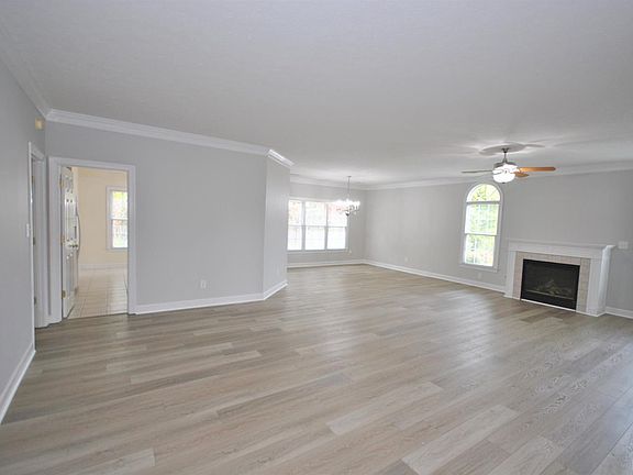 2nd image of 1210 Glenbrooke Dr