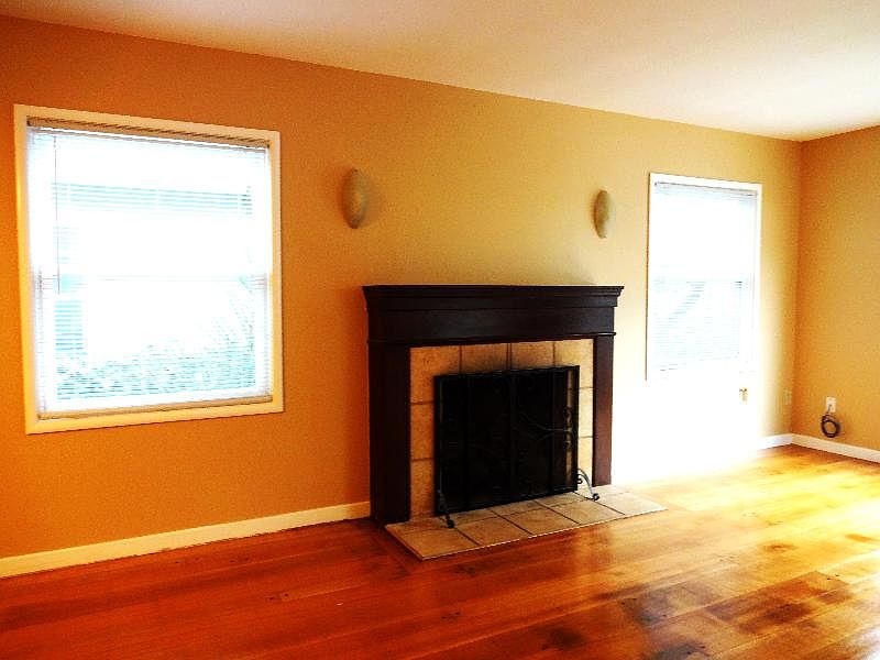 2nd image of 65 Grove St