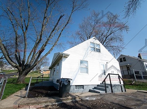 2nd image of 1320 Rangeley Ave