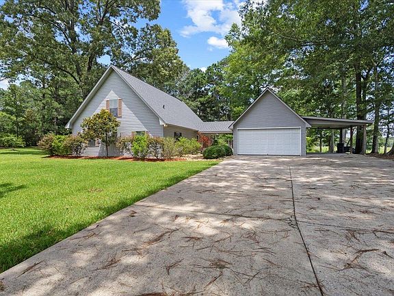 3rd image of 19 Bridgewood Ln