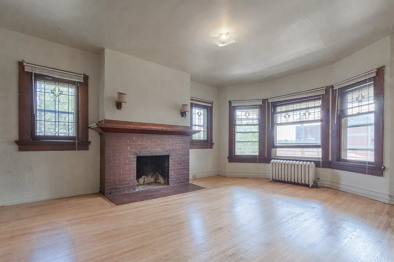 148-150 E Gorham St - 3F Room C — Photo 2