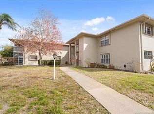 12 Lake Vista Trl APT 102, Port Saint Lucie, FL 34952