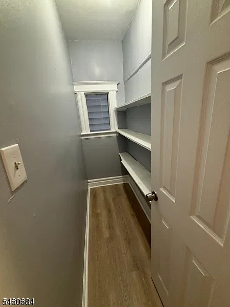3 bed, 1.0 bath, $2,500 — Photo 4