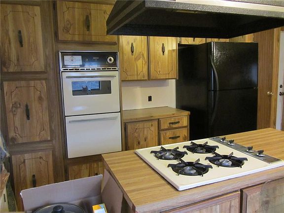 5th image of 20309 SE 93rd St