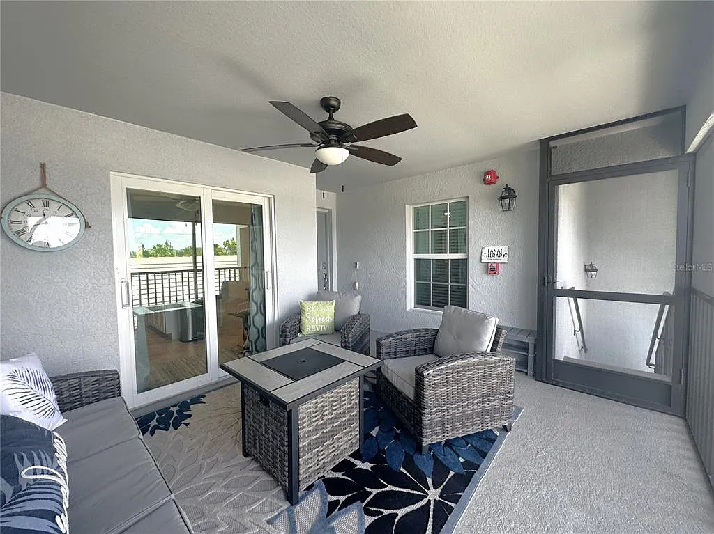 2 bed, 2.0 bath, 1569 sqft, $6,500 — Photo 4