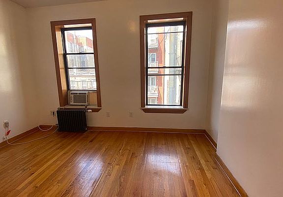 3rd image of 183 Mott St APT 5D