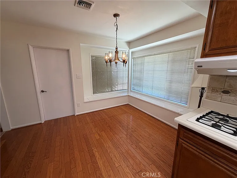 2680 N Canal St — Photo 13