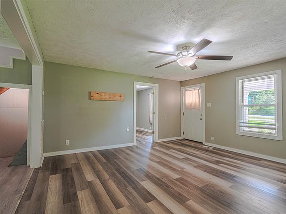 4th image of 7775 Smiths Grove Scottsville Rd