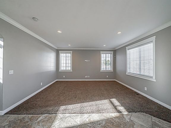 5th image of 1801 Delaware Ct