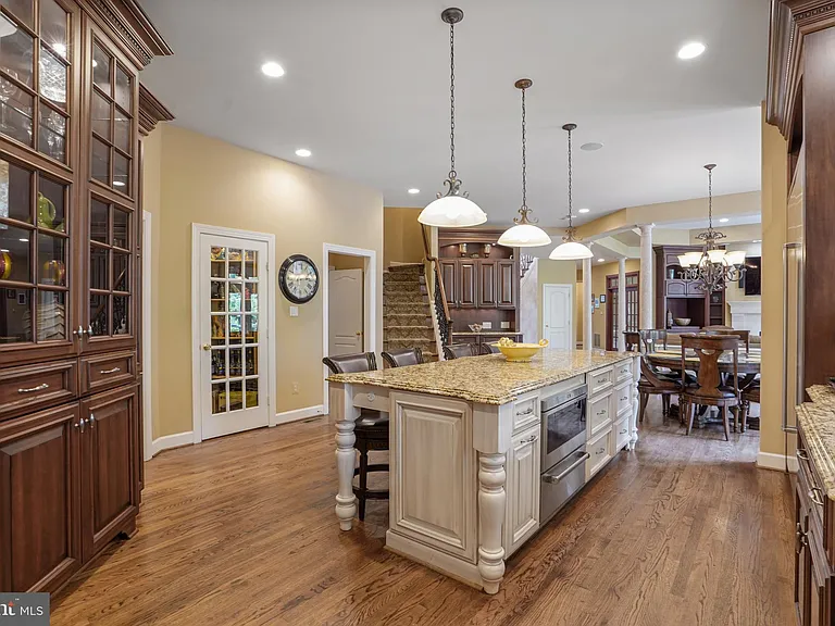 9864 Walker Glen Ct — Photo 85